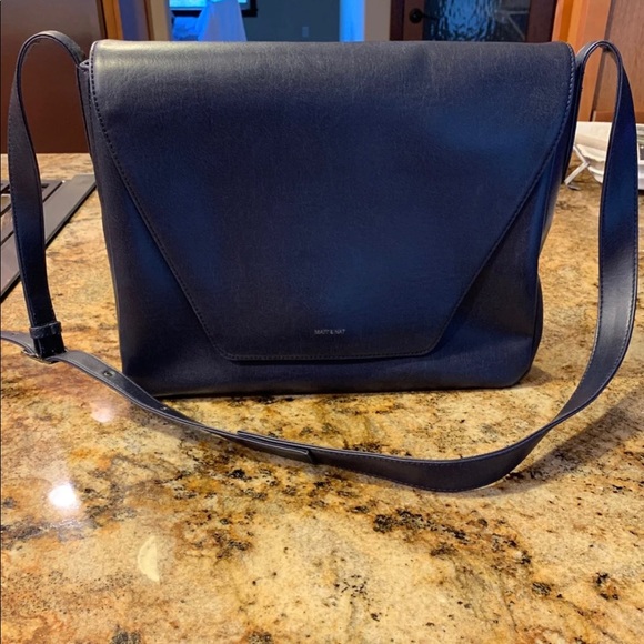 Navy leather crossbody bag - Picture 3 of 8